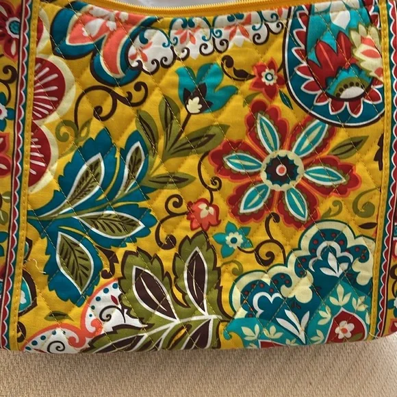 Vera Bradley Quilted Cotton On The Go Provençal Purse - Picture 6 of 7